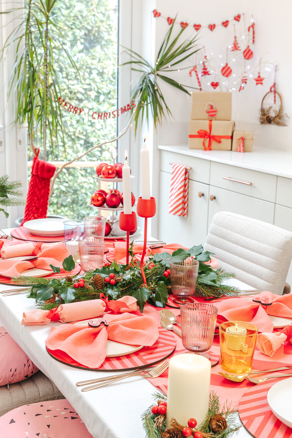 Winter Table Celebration Edition | Candy Stripe | Pink & Red